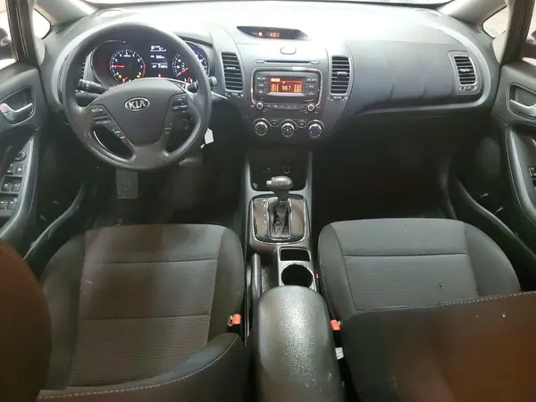 3KPFK4A75JE258840 2018 KIA FORTE - Image 8