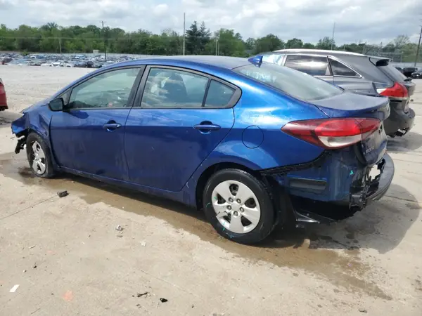 3KPFK4A75JE262791 2018 KIA FORTE - Image 2