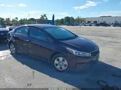 3KPFK4A75JE266727 2018 KIA FORTE