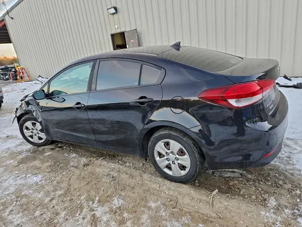 3KPFK4A75JE277999 2018 KIA FORTE - Image 2