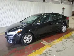 3KPFK4A75JE279560 2018 KIA FORTE