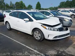 3KPFK4A76HE009943 2017 KIA FORTE