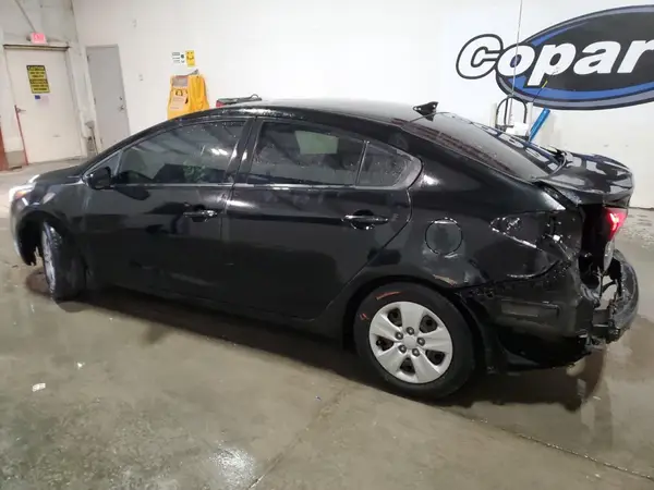 3KPFK4A76HE014527 2017 KIA FORTE - Image 2
