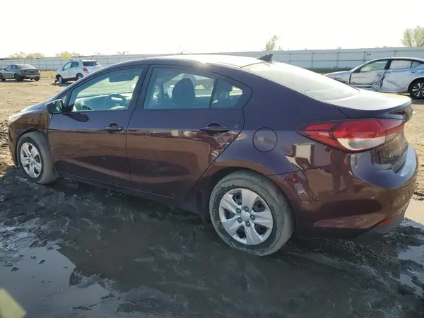 3KPFK4A76HE016701 2017 KIA FORTE - Image 2