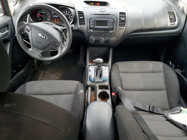 3KPFK4A76HE016729 2017 KIA FORTE - Image 8