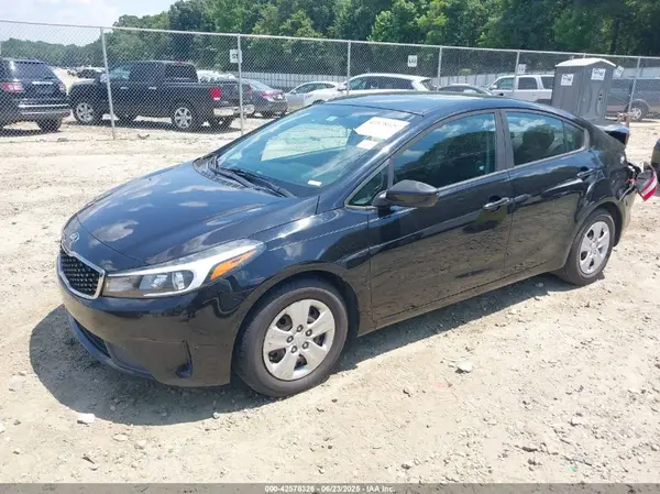 3KPFK4A76HE020053 2017 KIA FORTE - Image 2
