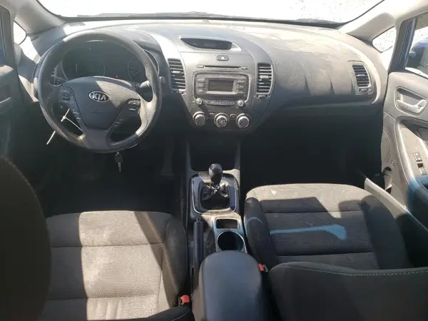 3KPFK4A76HE020506 2017 KIA FORTE - Image 8