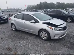 3KPFK4A76HE022935 2017 KIA FORTE