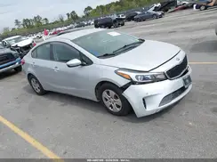 3KPFK4A76HE028380 2017 KIA FORTE