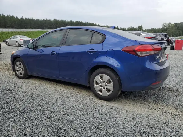 3KPFK4A76HE028444 2017 KIA FORTE - Image 2