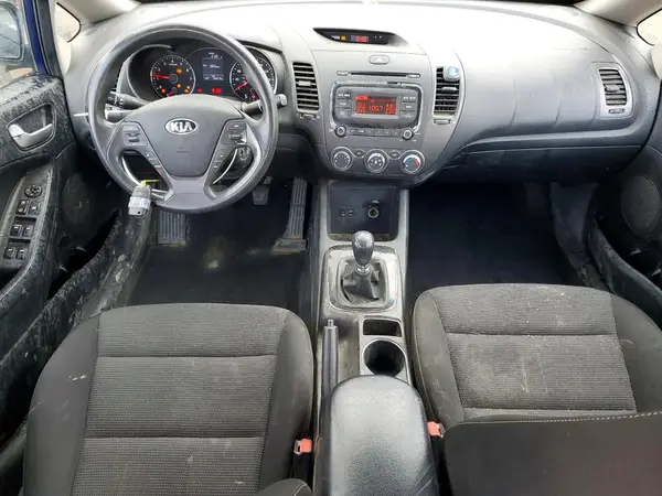 3KPFK4A76HE029478 2017 KIA FORTE - Image 8