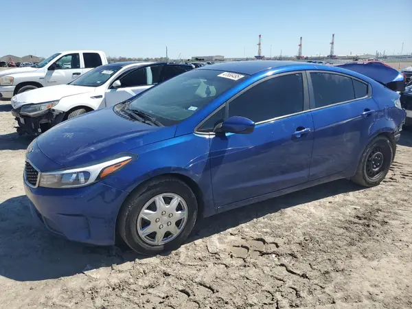 3KPFK4A76HE029500 2017 KIA FORTE - Image 1