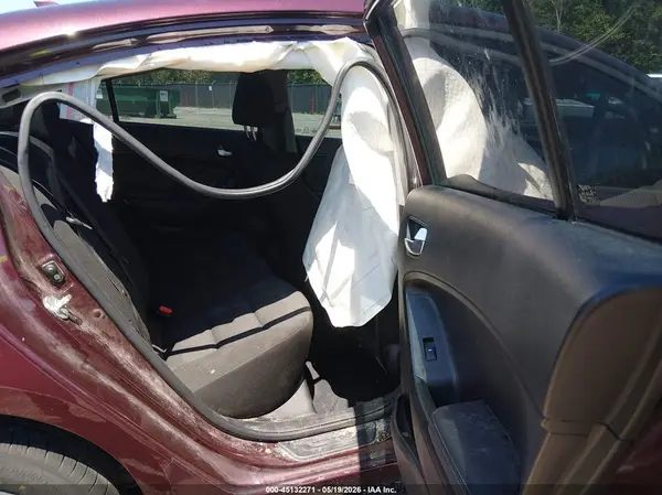 3KPFK4A76HE030145 2017 KIA FORTE - Image 8