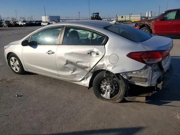 3KPFK4A76HE035765 2017 KIA FORTE - Image 2
