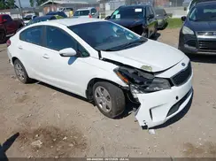 3KPFK4A76HE037841 2017 KIA FORTE