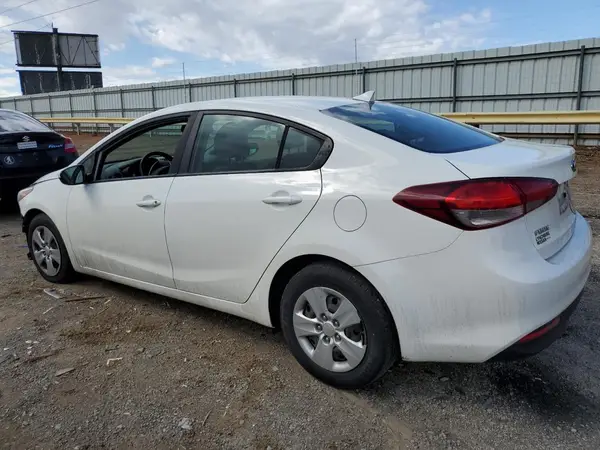 3KPFK4A76HE040139 2017 KIA FORTE - Image 2