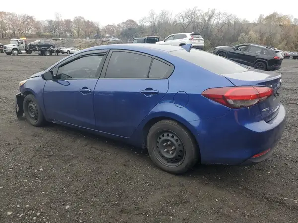 3KPFK4A76HE041033 2017 KIA FORTE - Image 2