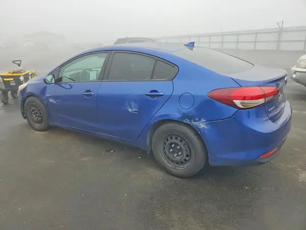 3KPFK4A76HE041484 2017 KIA FORTE - Image 2