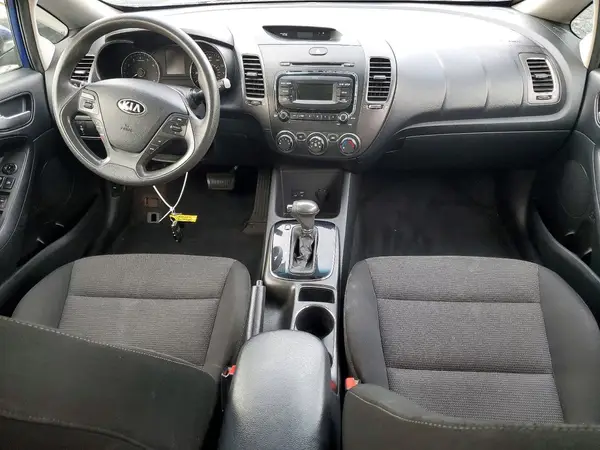 3KPFK4A76HE041484 2017 KIA FORTE - Image 8