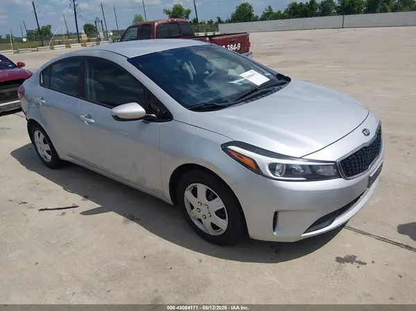 3KPFK4A76HE046734 2017 KIA FORTE - Image 1
