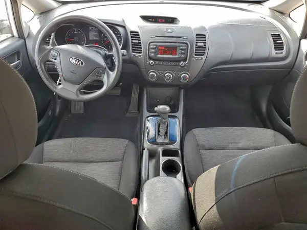 3KPFK4A76HE052954 2017 KIA FORTE - Image 8