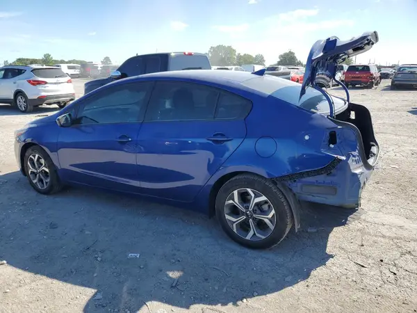 3KPFK4A76HE056163 2017 KIA FORTE - Image 2