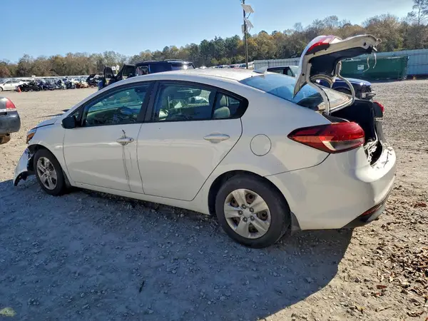 3KPFK4A76HE057751 2017 KIA FORTE - Image 2