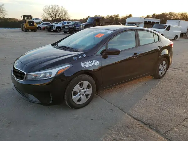 3KPFK4A76HE063775 2017 KIA FORTE - Image 1