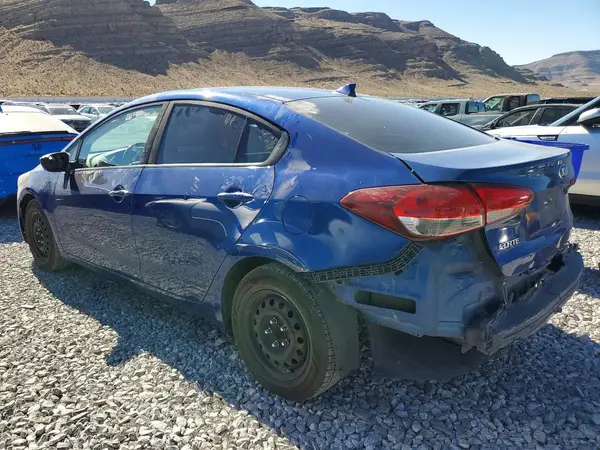 3KPFK4A76HE071181 2017 KIA FORTE - Image 2