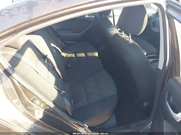 3KPFK4A76HE071956 2017 KIA FORTE - Image 8