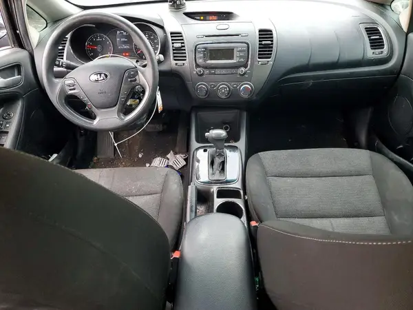 3KPFK4A76HE072704 2017 KIA FORTE - Image 8