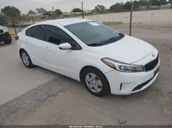 3KPFK4A76HE075439 2017 KIA FORTE