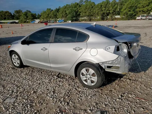 3KPFK4A76HE078115 2017 KIA FORTE - Image 2