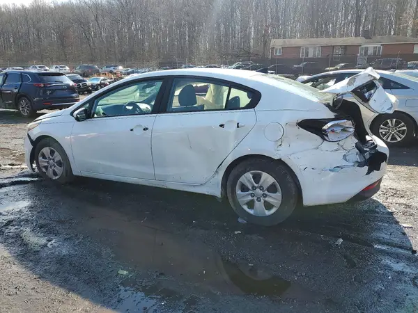 3KPFK4A76HE081788 2017 KIA FORTE - Image 2