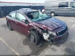 3KPFK4A76HE082911 2017 KIA FORTE