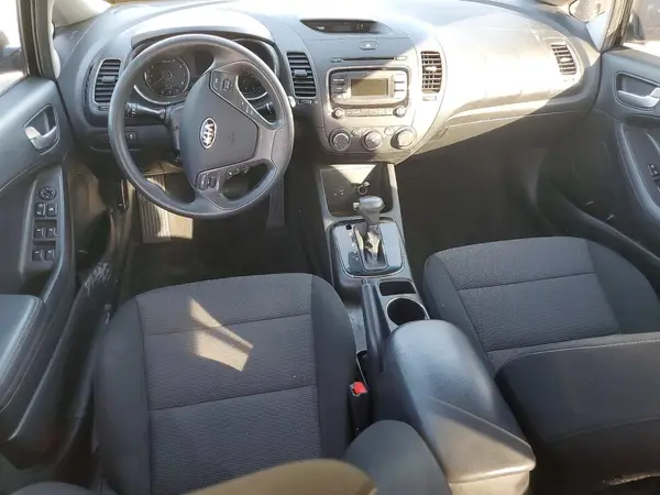 3KPFK4A76HE086344 2017 KIA FORTE - Image 8
