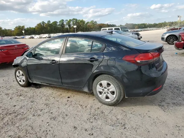 3KPFK4A76HE086358 2017 KIA FORTE - Image 2