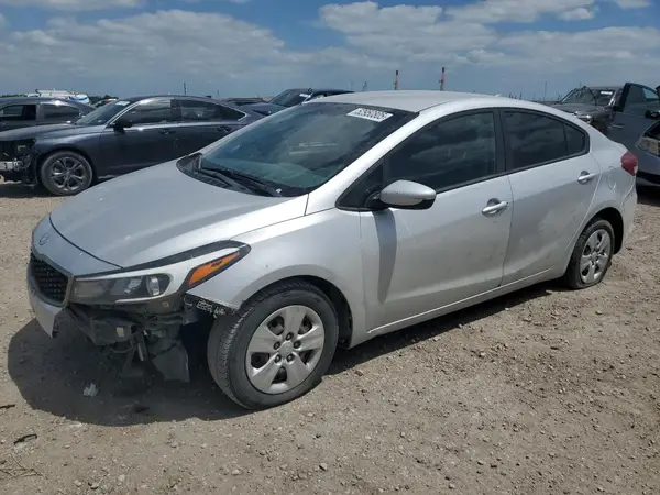 3KPFK4A76HE088496 2017 KIA FORTE - Image 1