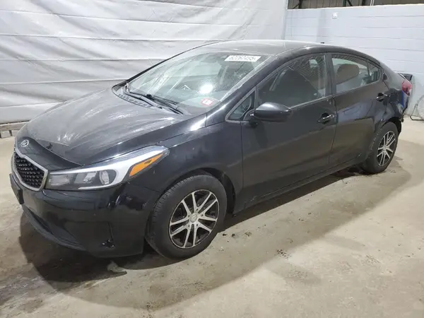 3KPFK4A76HE088630 2017 KIA FORTE - Image 1