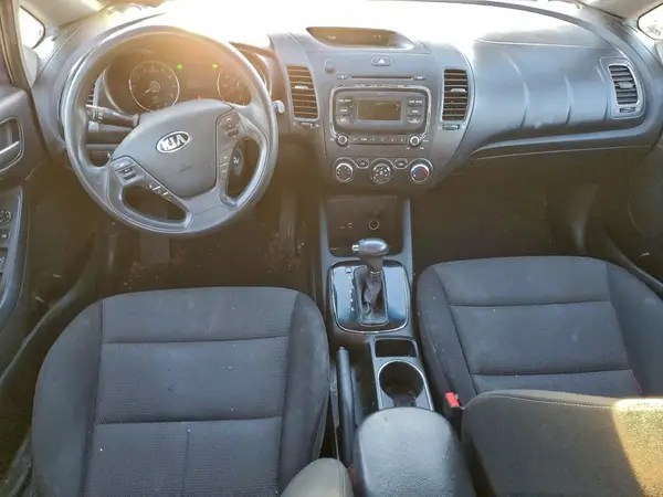3KPFK4A76HE089096 2017 KIA FORTE - Image 8
