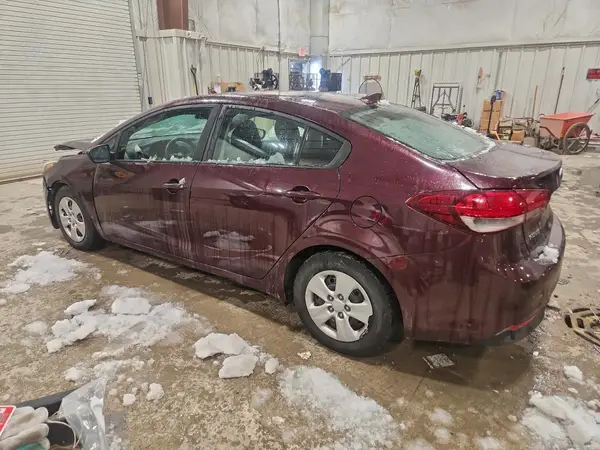 3KPFK4A76HE091124 2017 KIA FORTE - Image 2