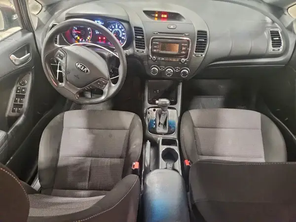 3KPFK4A76HE091124 2017 KIA FORTE - Image 8