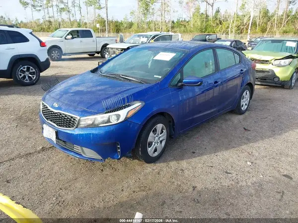 3KPFK4A76HE092323 2017 KIA FORTE - Image 2