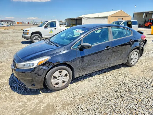 3KPFK4A76HE093357 2017 KIA FORTE - Image 1