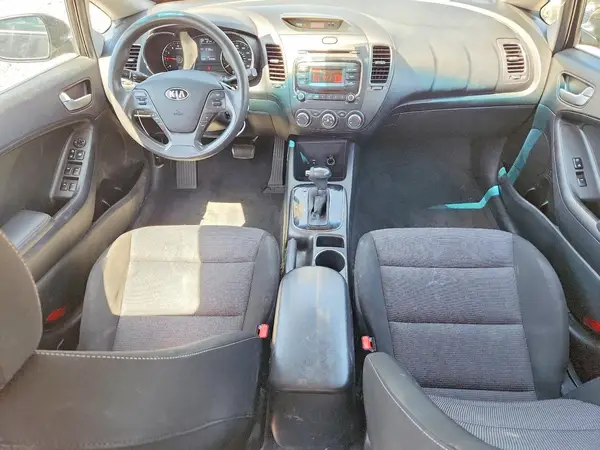 3KPFK4A76HE093357 2017 KIA FORTE - Image 8