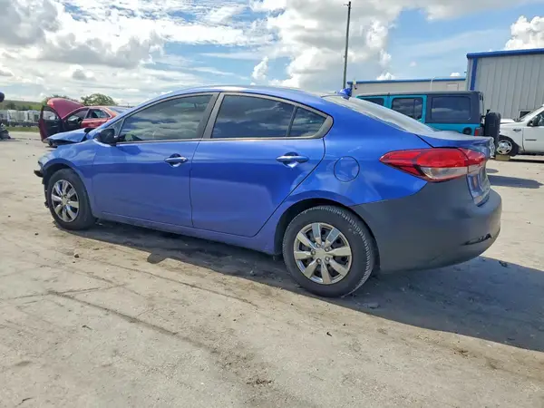 3KPFK4A76HE095335 2017 KIA FORTE - Image 2