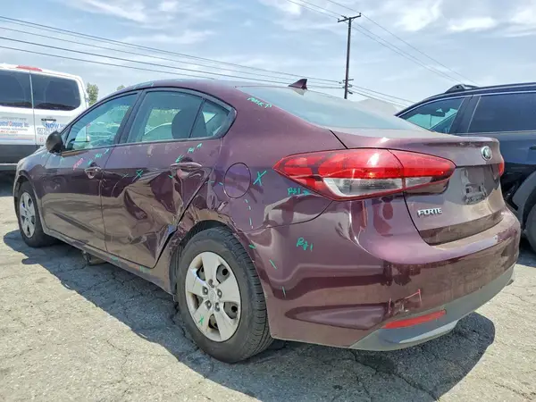 3KPFK4A76HE097196 2017 KIA FORTE - Image 2
