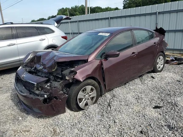 3KPFK4A76HE097439 2017 KIA FORTE - Image 1