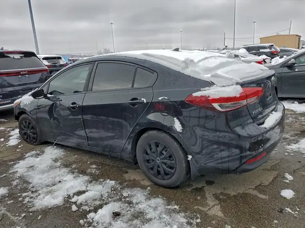 3KPFK4A76HE099420 2017 KIA FORTE - Image 2