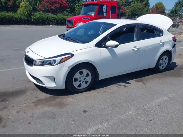 3KPFK4A76HE101361 2017 KIA FORTE - Image 2